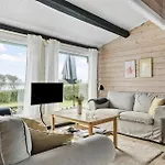 Stunning In Ferienhaus *