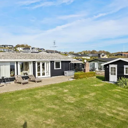 Stunning In * Aabenraa